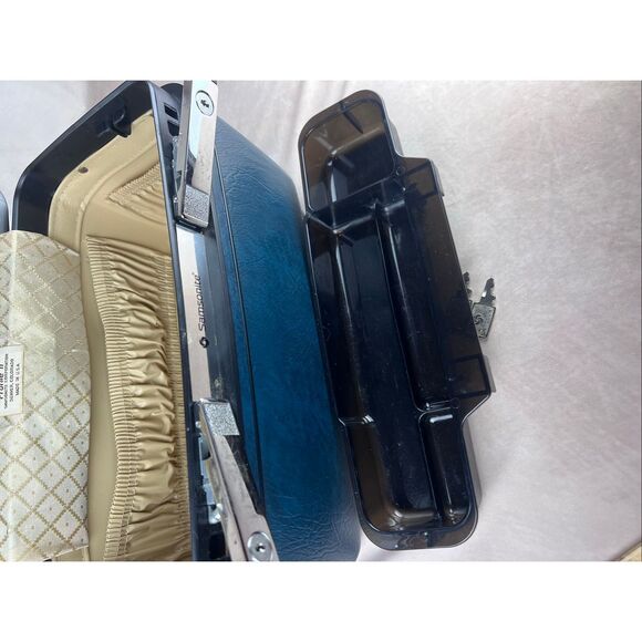 Vintage Samsonite Sentry Blue Train Case with Tray + 2 Keys - Picture 12 of 12